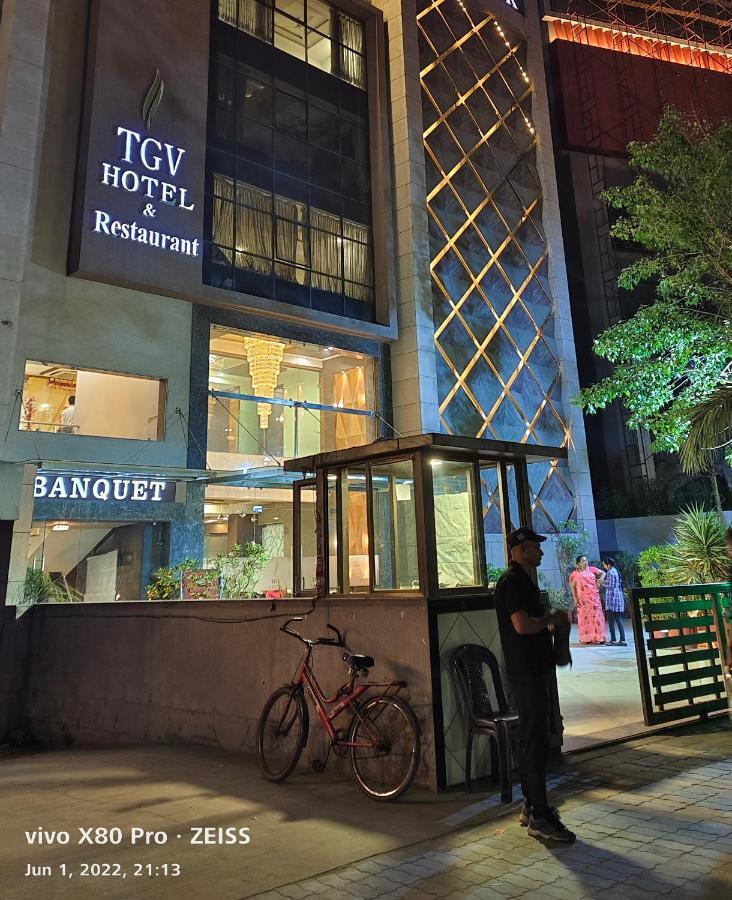 Tgv Hotel Ahmedabad Extérieur photo